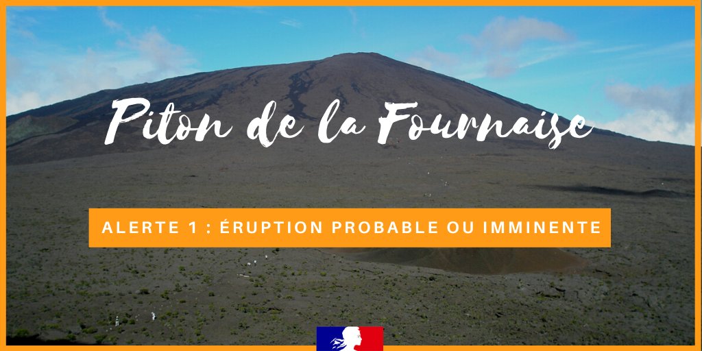 Prefet974's tweet photo. [Volcan] 
⚠️Passage en alerte 1: éruption probable à brève échéance
❌Accès interdit à la partie haute de l’enclos du Piton de la Fournaise, depuis le sentier du Pas de Bellecombe ou depuis tout autre sentier reste interdit à compter de 16h30.
https://t.co/kQIbtMar2H https://t.co/vWJTyVLf1w
