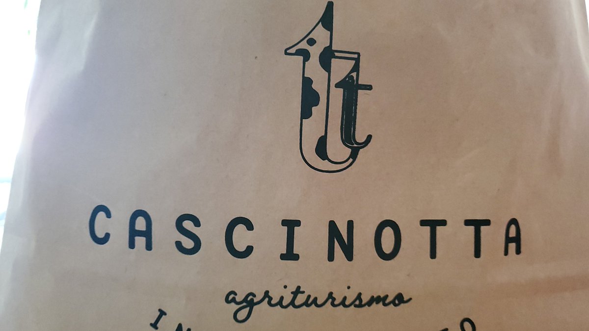 ColonaLuisa's tweet photo. Grazie ad un caro amico
Oggi ho scoperto il delivery della Cascinotta di Oviglio. Ottimo cibo, confezioni bellissime e molto pratiche.
Invito tutti gli alessandrini e provincia non a leggere solo ma.....a provare per credere! #Ilovesissy https://t.co/kwrZCi55W9