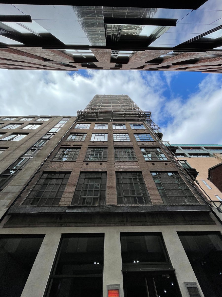 connolly_scaff's tweet image. Further updates from The Lighthouse located in Manchester&apos;s Northern Quarter this Friday morning

We are providing safe access to facilitate the cladding refurbishment on both the apartahotel and apartments

#cladding #acmcladding #scaffolding #construction #claddingrefurbishment
