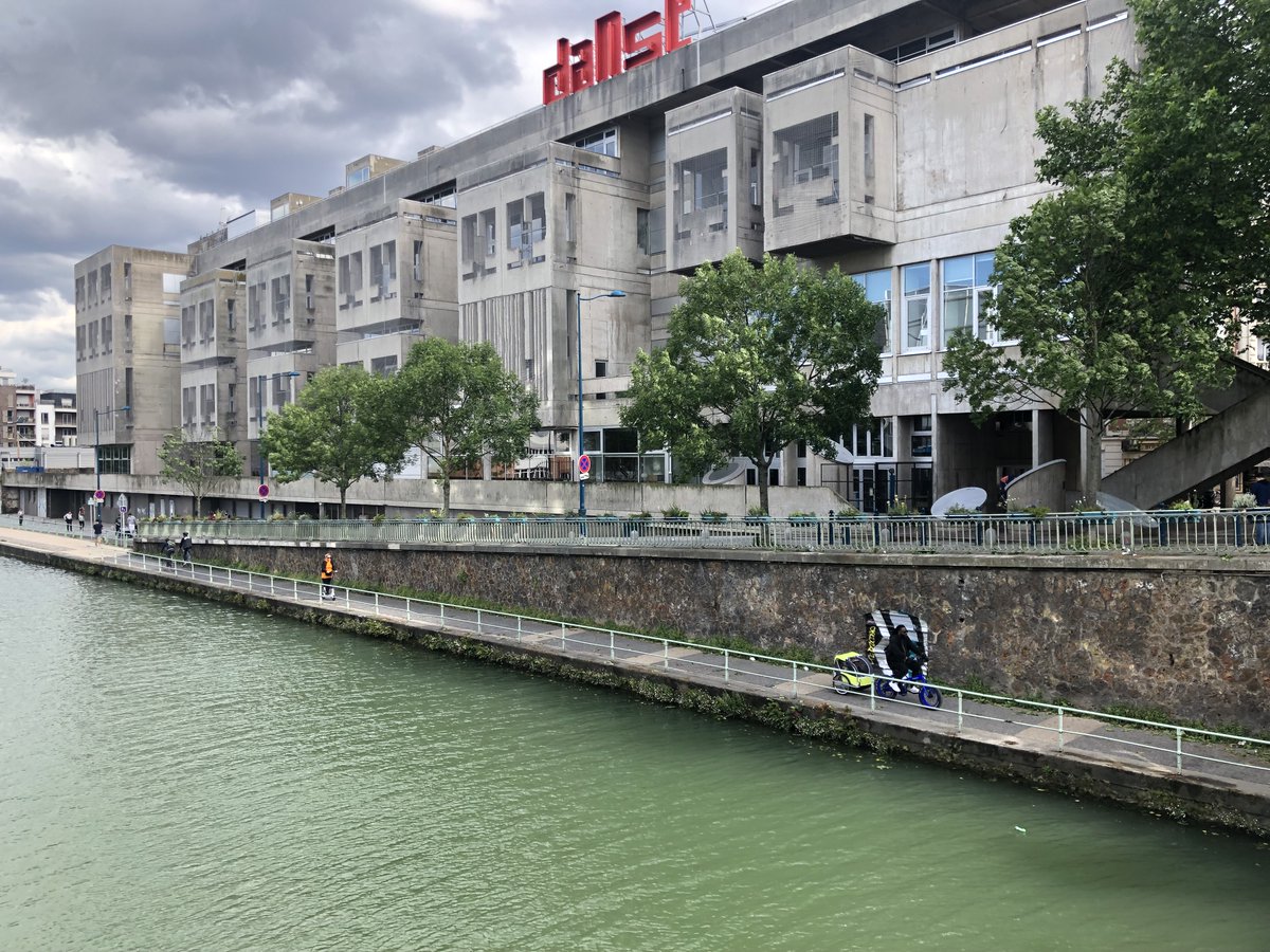 Emmett_Scanlon's tweet image. Taking buildings down is lazy, lacks imagination is literally putting the planet, our culture and our social and material history in the trash. We can recycle space too. #recylcespace 2/2 (photos various)