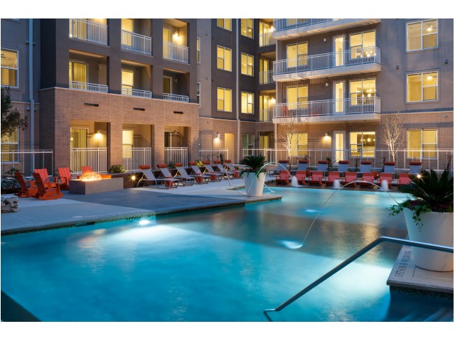 LocatingPros's tweet image. Featuring Arpeggio Victory Park in #Dallas, #Texas

Living in a city gives you lots of options, Arpeggio allows you to take advantage of everything Dallas has to offer and more! With amazing floor plans at your disposal and brilliant amenities, you cannot go wrong!

#TourWithUs