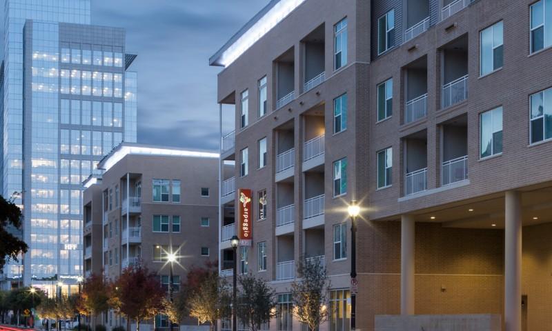 LocatingPros's tweet image. Featuring Arpeggio Victory Park in #Dallas, #Texas

Living in a city gives you lots of options, Arpeggio allows you to take advantage of everything Dallas has to offer and more! With amazing floor plans at your disposal and brilliant amenities, you cannot go wrong!

#TourWithUs