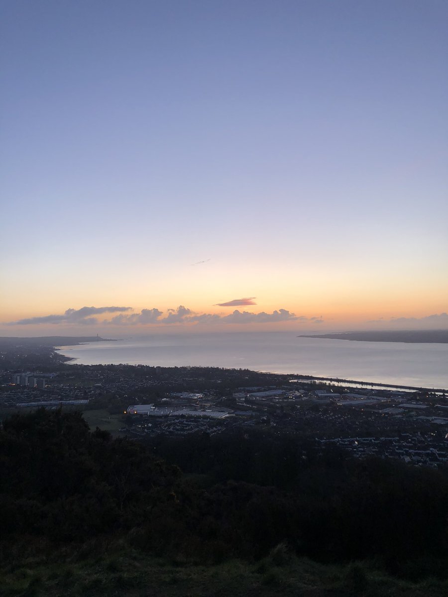 GraceHaughey's tweet photo. Belfast looking so peaceful this morning as the sun came up 🌅  

“One person's Utopia usually means another person's hell. We live in a state of uncertainty, not just in Northern Ireland, but by virtue of being human.” ~EC

#Belfast #NorthernIreland https://t.co/yi7xRPY7VR