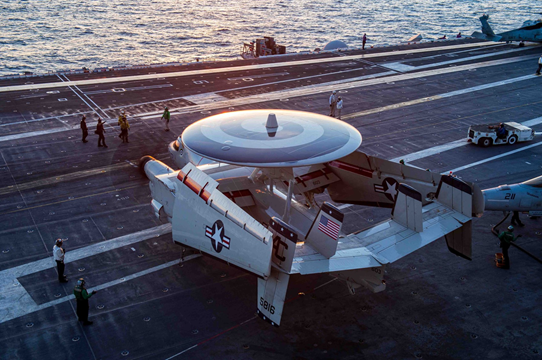 TheCVN69's tweet photo. A little bit about the "Screwtops" A thread! First off, they are the "World Famous" Screwtops, notable recognized by the spiraling logo top'n each aircraft radar dome. 1/6 https://t.co/J3u0rMYtH1