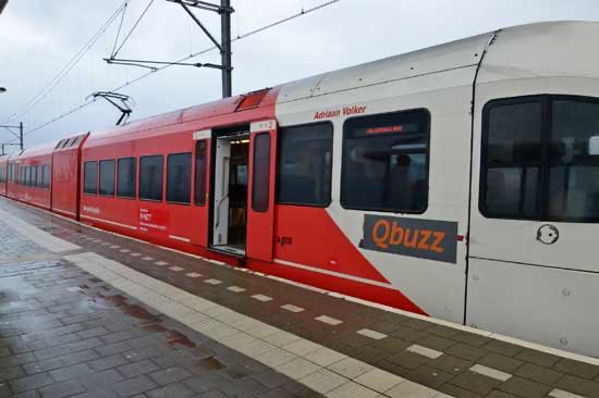 pleeback's tweet photo. Trein Geldermalsen-Dordrecht @DMGQbuzz #RNET vernieuwd, maar geen toilet ingebouwd! Wie verzint zoiets? Is in strijd met #VNverdrag #RechtenvandeMens #Toiletalliantie 
#Patiëntenfederatie #Ouderen #ReizigersverenigingRover #OVombudsman #Inclusie #Mobiliteit #Toegankelijkheid https://t.co/lGmICuSf3P
