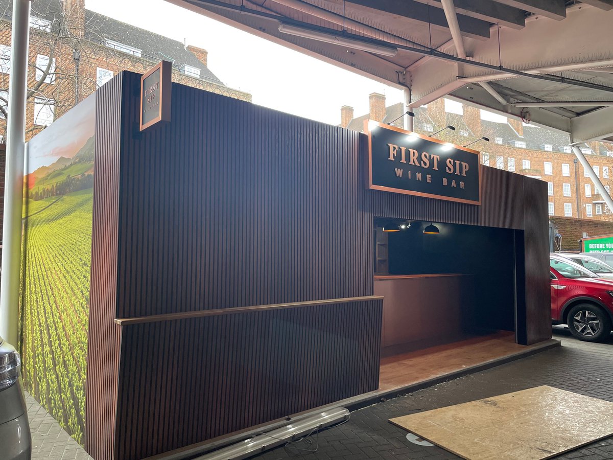 Image-Corporate tweet media