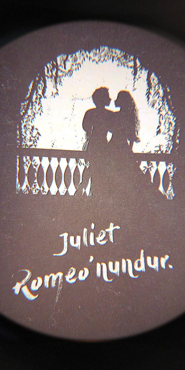 ayswhy's tweet photo. #romeo #juliet https://t.co/uutazlpFdj