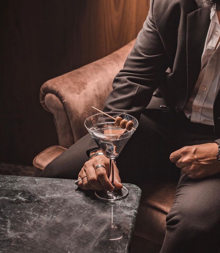 LangleysGin's tweet photo. Friday cocktails are always a good idea. Which one is yours ?🍸
#langleysgin #langleys #langleysn8 #langleysfirstchapter #langleysoldtom #ginexperts #gincommunity #ginenthusiast #ginandtonic #cocktail #gincocktail #ginmixology #mixology #ginoclock https://t.co/AnaoJycHUf