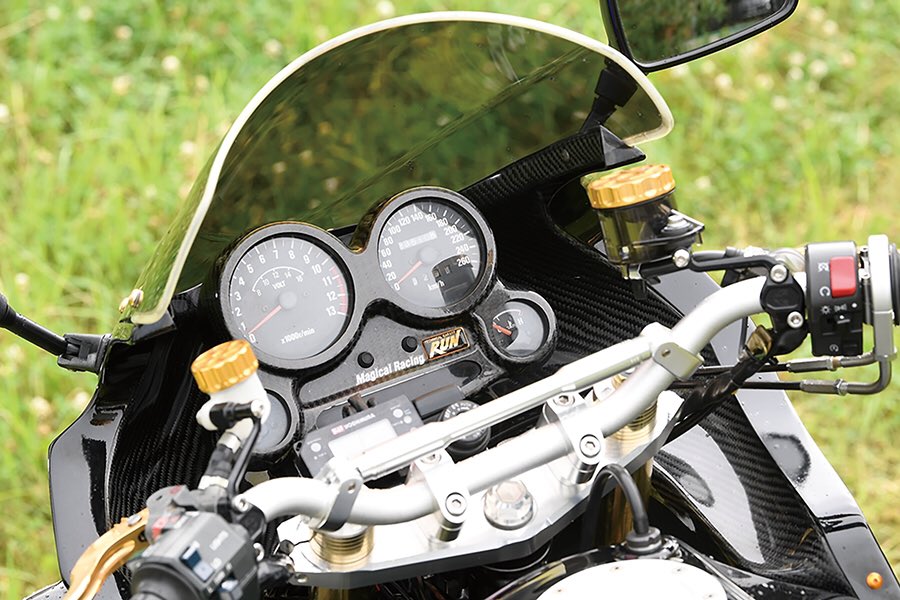 キリン Accela@バイク記事紹介 в X: „カワサキ GPZ900Rを、千葉県