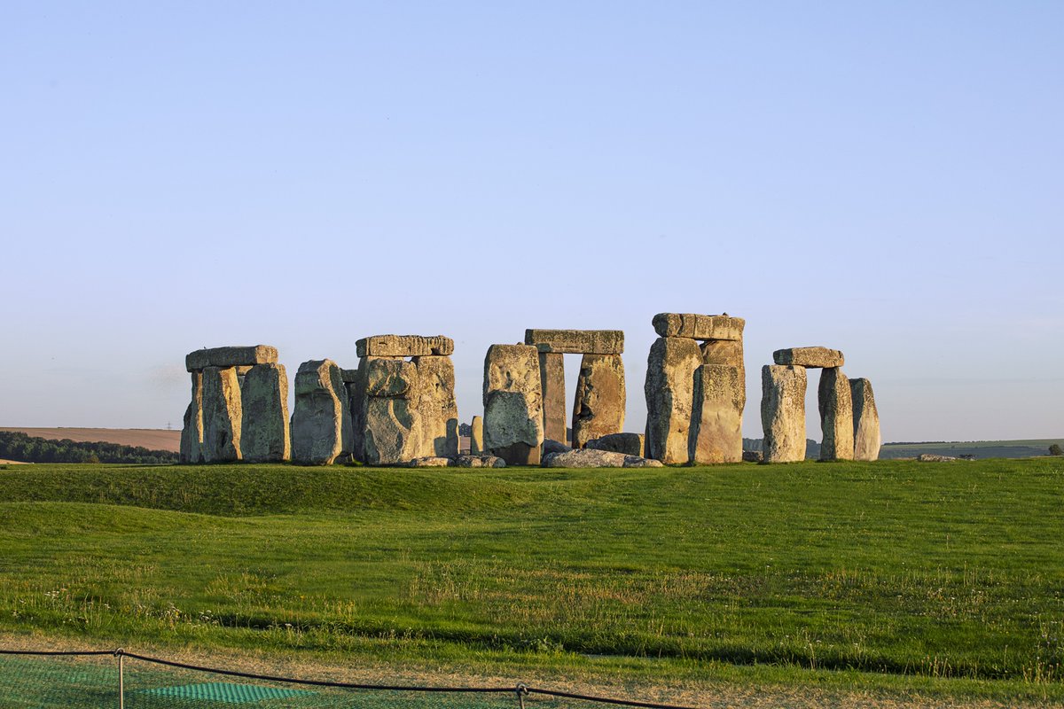 SoGE, University of Oxford (@oxfordgeography) on Twitter photo "Important heritage sites across the country are increasingly vulnerable to rapid environmental change. We need to develop sustainable conservation strategies which can respond to these changes." <a href="/MartinMichette/">Martin Michette</a> on his new partnership with <a href="/EnglishHeritage/">English Heritage</a>
bit.ly/3fXqxg2 "Important heritage sites across the country are increasingly vulnerable to rapid environmental change. We need to develop sustainable conservation strategies which can respond to these changes." <a href="/MartinMichette/">Martin Michette</a> on his new partnership with <a href="/EnglishHeritage/">English Heritage</a>
bit.ly/3fXqxg2