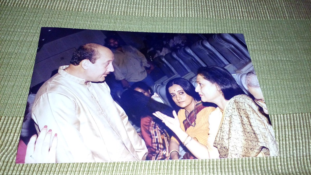Happy Birthday #JayaBachchan. This was 1997 I think the screening of #GovindNihalani’s #HazarChaurasiKiMaa @AnupamPKher remember?
