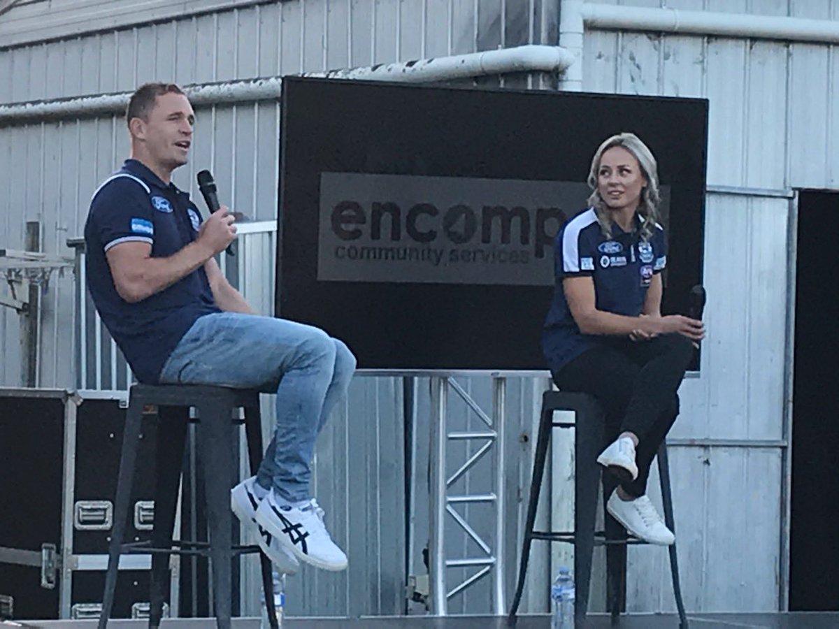Great to see <a href="/joelselwood14/">Joel Selwood</a> and <a href="/ReneeGaring/">Renee Garing</a> talking about mental health for <a href="/EncompassCS/">EncompassCS</a> at the Paddock tonight, acknowledging the importance of talking about mental health and reaching out for help.