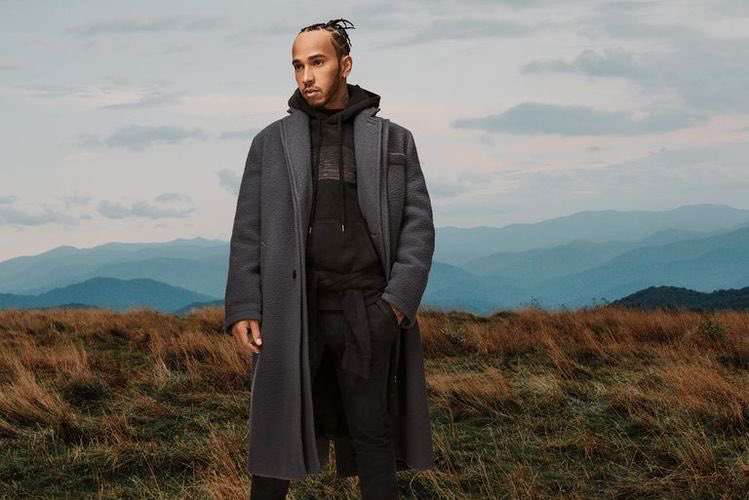 RT @ricsupremacy: Toto’s Secret: Lewis Hamilton being a full time model, a thread https://t.co/dVHLgQ0lN6