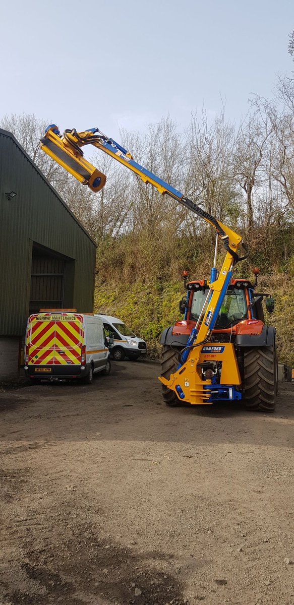 JoeTurnerEquipt's tweet photo. Bomford Turner B81-81 recently supplied to #idverdeuk
8.1m Reach, 2 Side Cut Machine #bomfordturner https://t.co/hlZxclkpl2