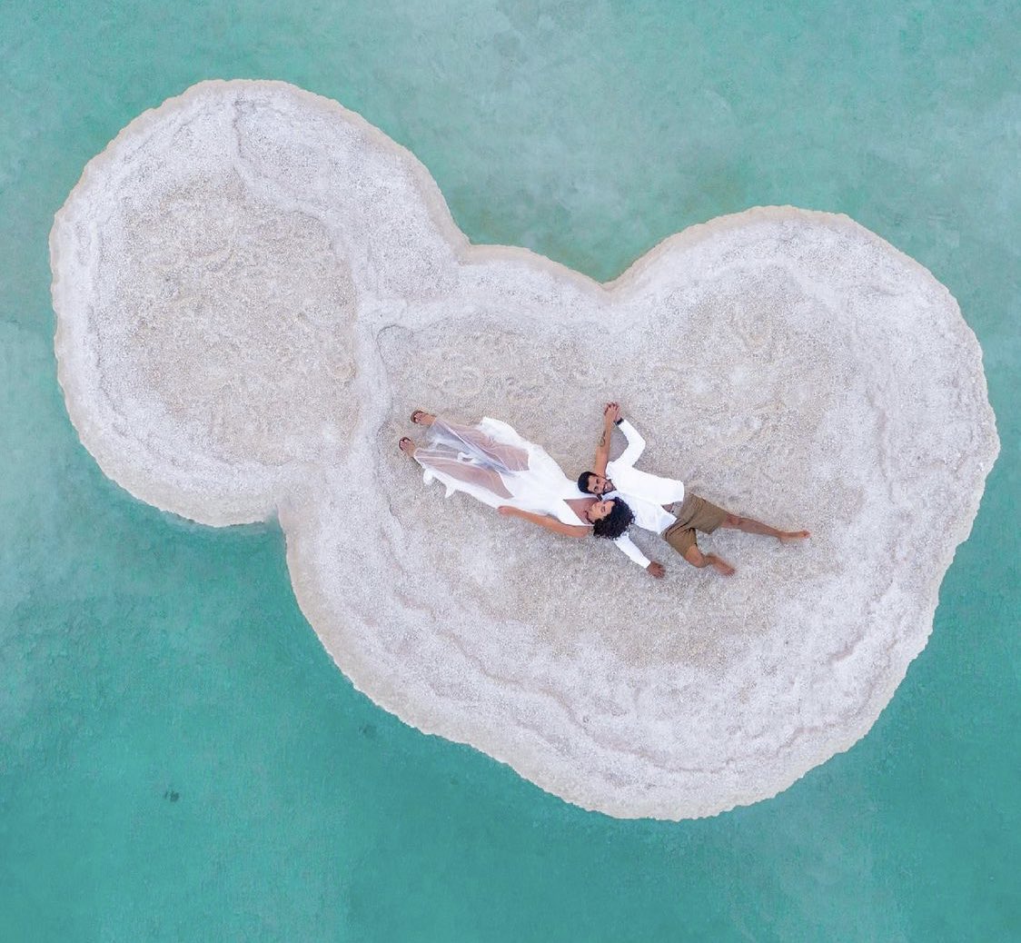 جمعة مباركة من البحر الميت اخفض نقطة على سطح الكرة الارضية نأمل ان تسنح لكم الفرصة زيارته قريبا أفيخاي أدرعي Avichay Adraee