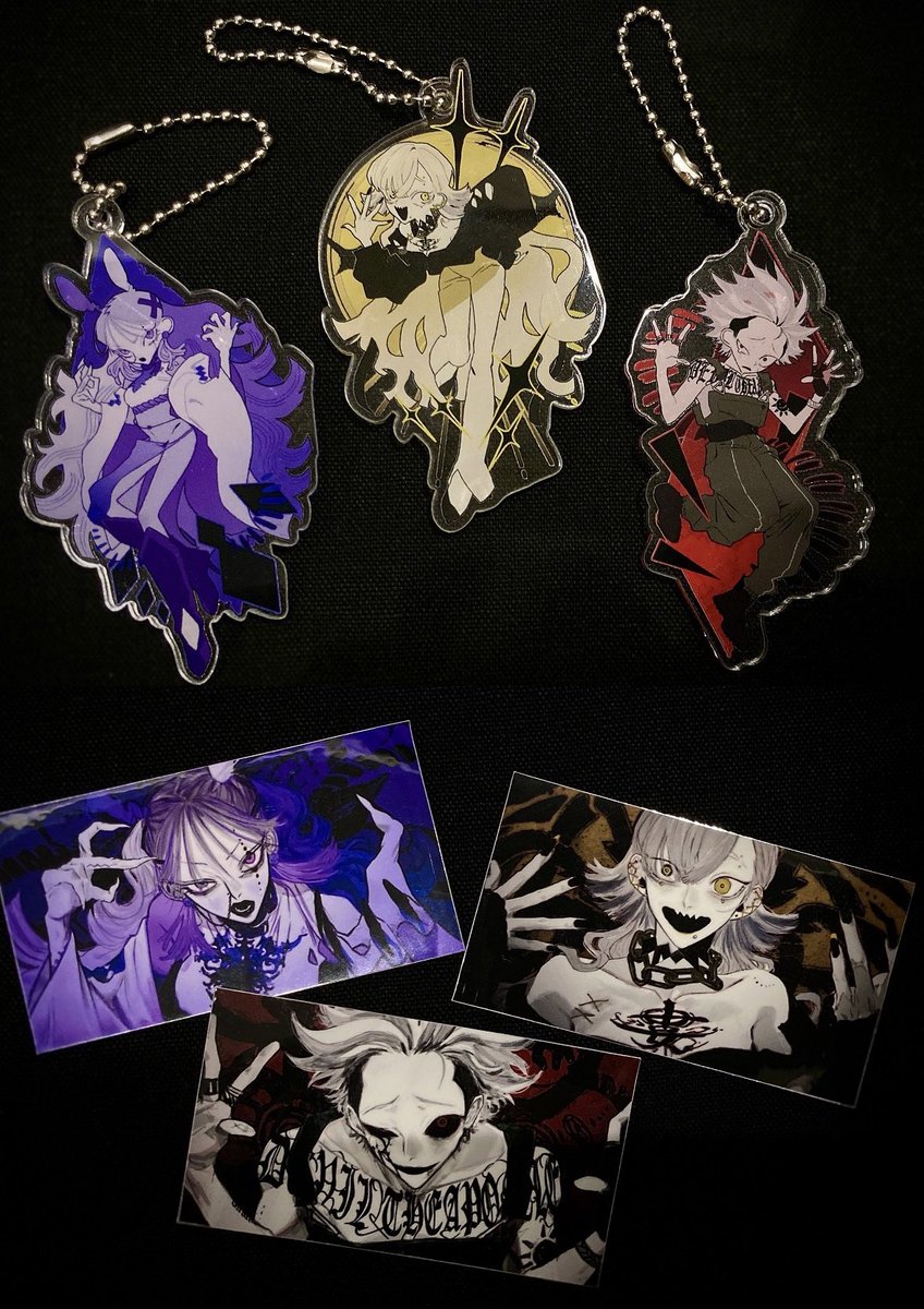 柊キライ×WOOMA ヴィレヴァン アクリルキーホルダー 美品 柊キライ×WOOMA ヴィレッジヴァンガードコラボ アクリルキーホルダー