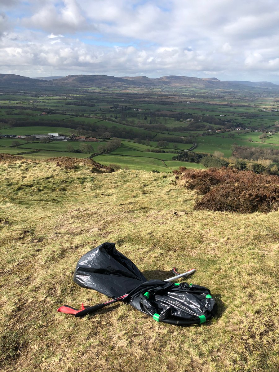NorthYorkMoors's tweet photo. ☠️Rubbish post alert⚠️

Dog poo bags do not belong in our landscapes. Please be a responsible dog owner and take it home. 

#RespectProtectEnjoy #LeaveNoTrace #ShareWithCare https://t.co/ui9vC8pzG1