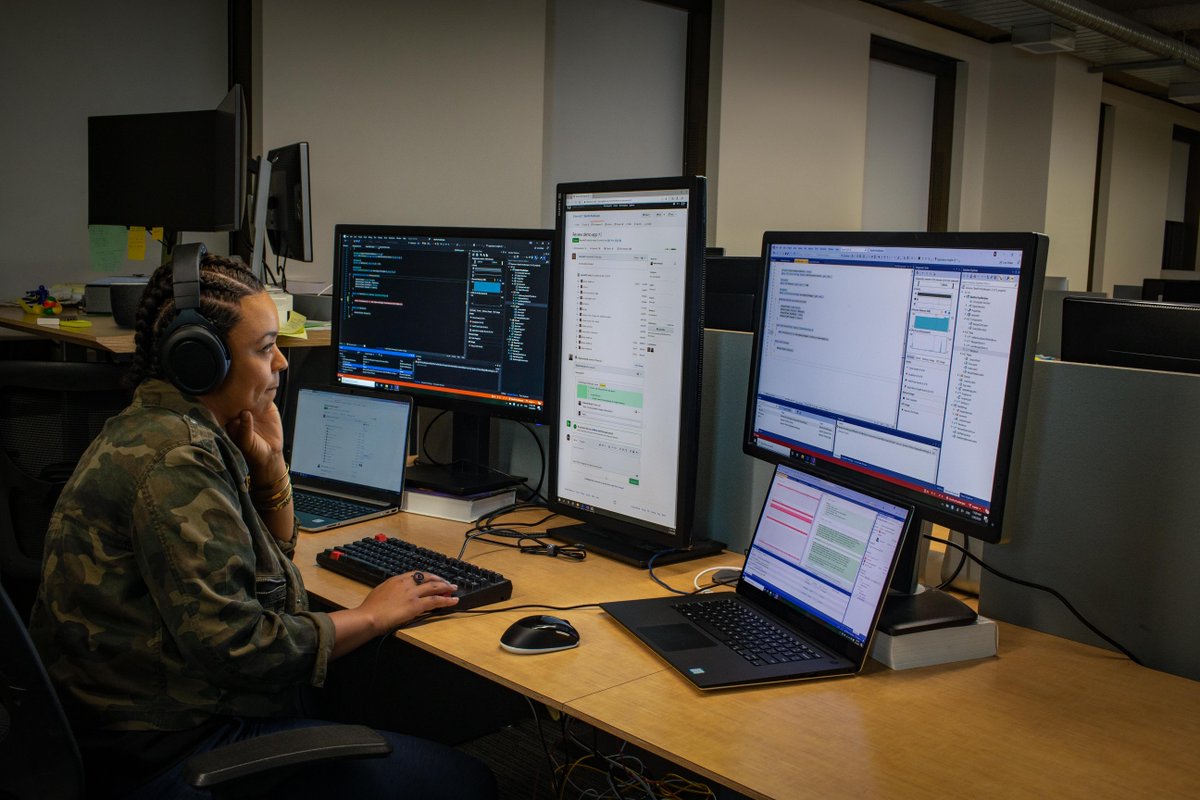 MicrosoftSA's tweet image. Today, we are announcing the availability of Azure Spring Cloud in South Africa

For more on the features available now visit: azure.microsoft.com/en-us/blog/azu… #AzureSpringCloud