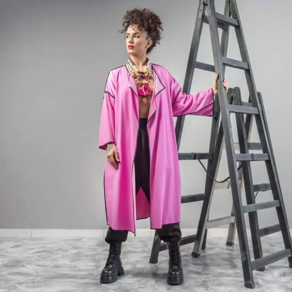 entoama's tweet photo. A must have Kimono jacket! ✨
Handmade by our Entoama seller @ gabrielabennu .
Gabi was inspired by the chinese philosophy and she combined that with the urban clothing aesthetic in order to create the Heihachi Mishima kimono jacket .
 
#entoama #entoamashop #handmadeclothes https://t.co/muQbxCC14Z
