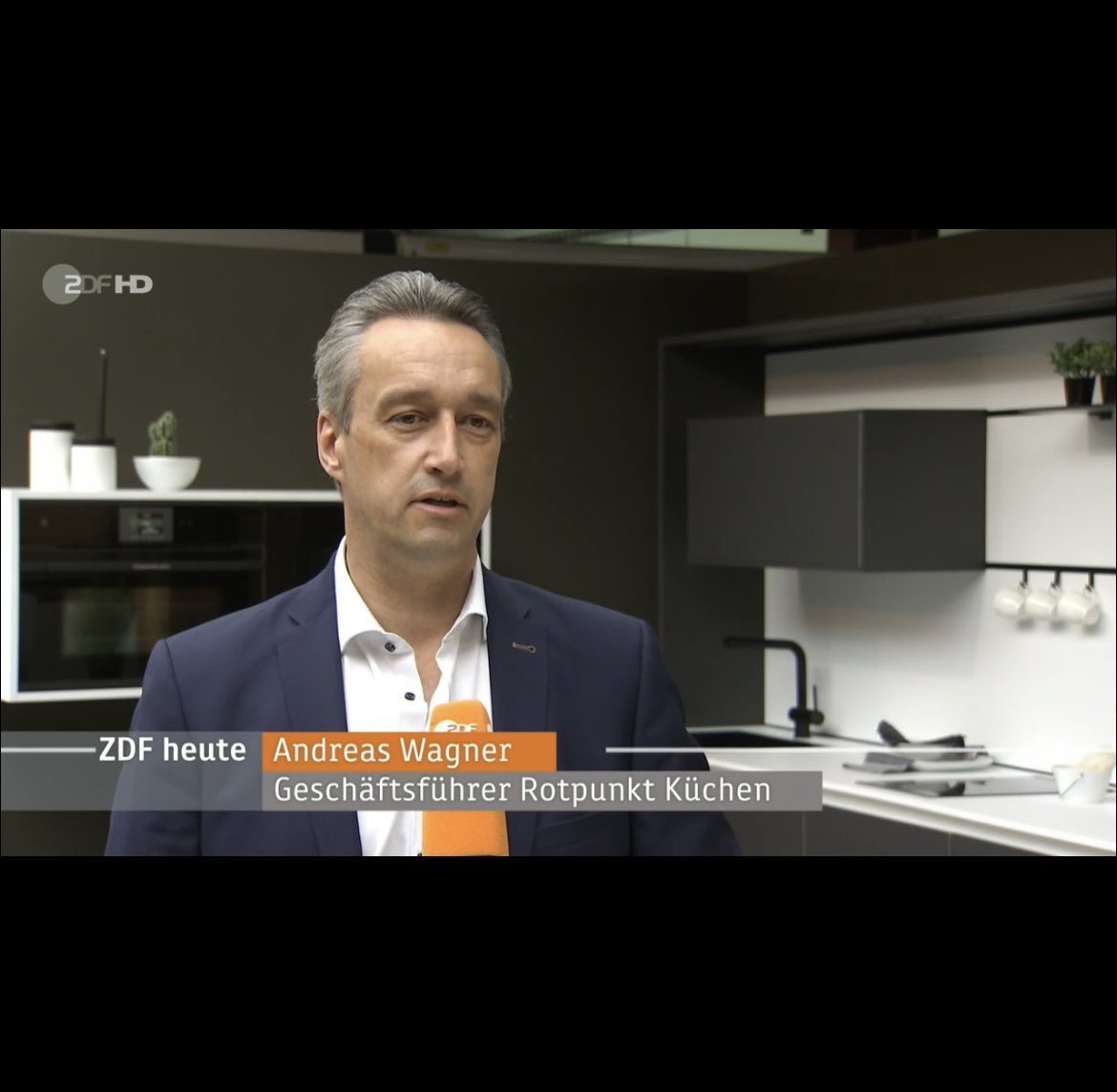 #Möbel Made in Germany stützt den #Export und hilft der Branche in der #Corona-Krise, sagt NRW-Vorsitzender und Rotpunkt-Chef Andreas Wagner im #ZDF.