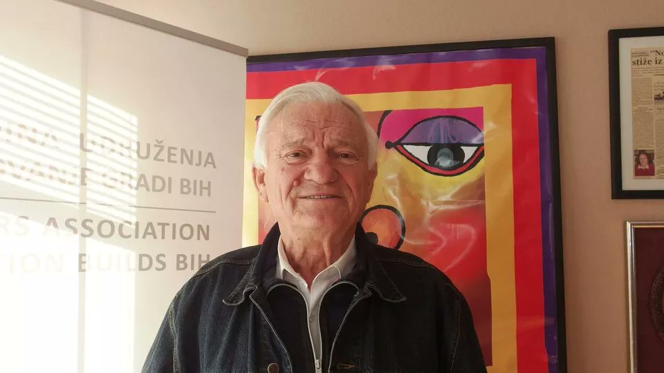 Addio, #JovanDivjak. Un eroe, un esempio, un uomo ricco di umanità, di pace, di senso di giustizia.