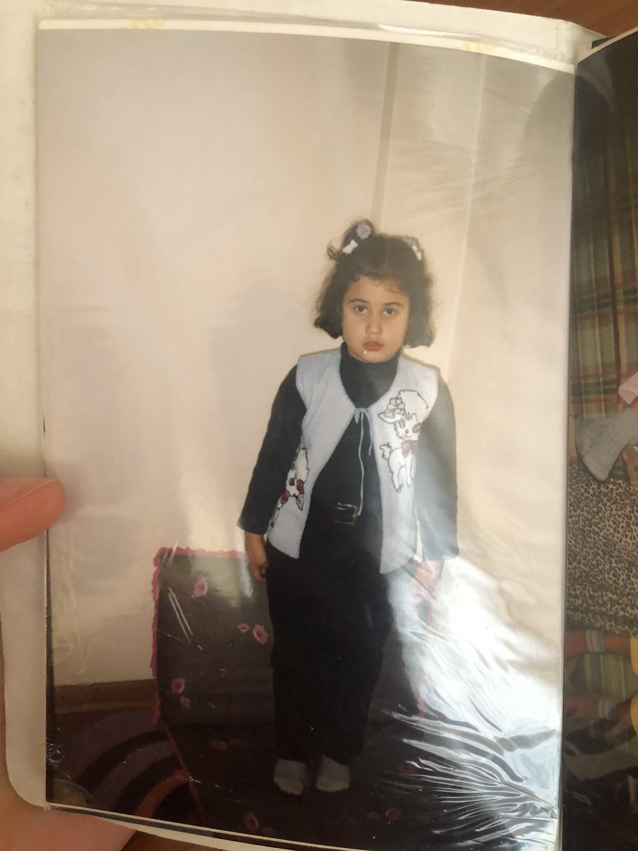 arkadaşlarıma fotomu çekin diye yalvardıktan sonra verdiğim poz