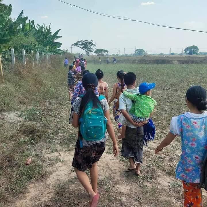 SayaSuper2's tweet photo. People from Bago city are on a run away from city as security forces cracked down the protest this morning where dead toll rised to 37 till now. https://t.co/ItyQrwwU7S
