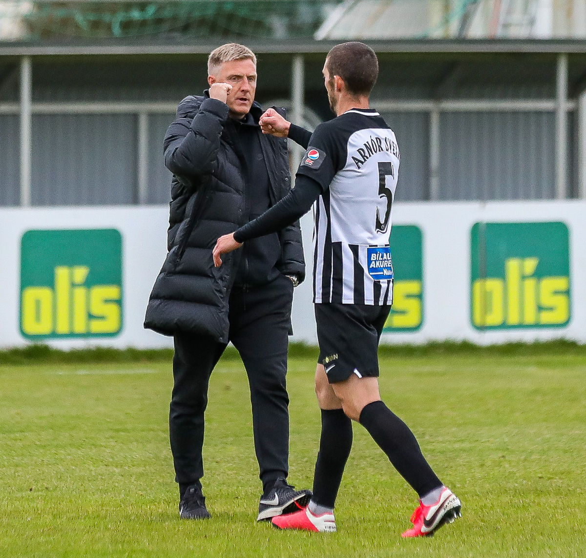 Einn af konungum íslenska fótboltans kemur til okkar í fiskabúr <a href="/xid977/">x977</a> á morgun #Fotboltinet 👑