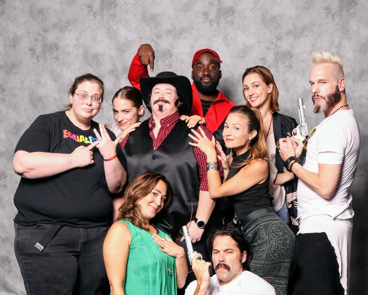 I have been to many cons. I have seen different members of this amazing cast and have always been impressed by just how amazing they are. These are from my first con with them, DragonCon 2017. It was my first cosplay and my favorite  #WynonnaEarp  