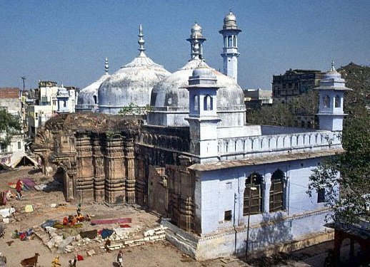 1/nAs the UP court allows an ASI survey of Gyanvapi Mosque, the usual suspects are crying foul that it sets the stage for demolition & violates Muslim rights. In reality even without ASI evidence, Aurangzeb’s own court records give plenty of proof of how he destroyed the temple