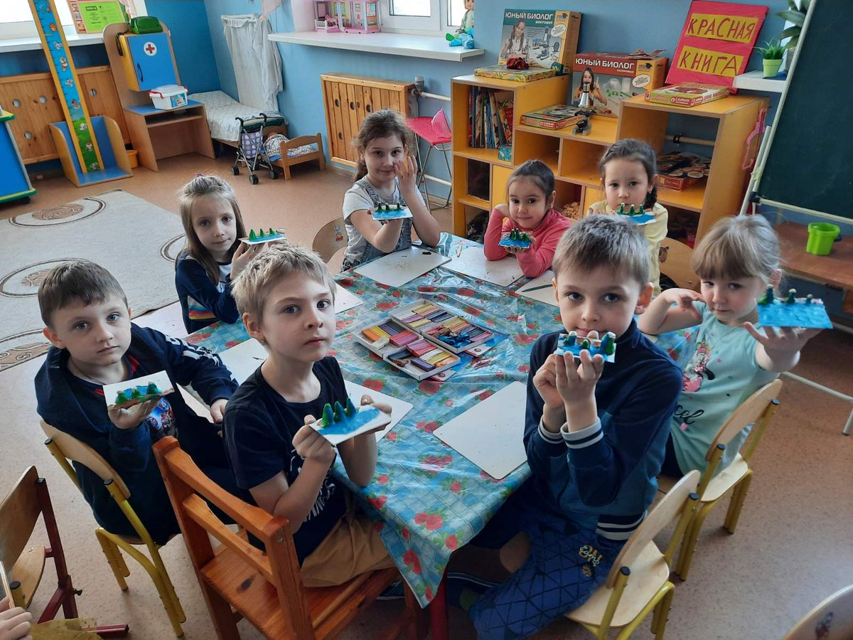 Географический проект горы Самарского края.  Обучение детей составлению сюжетной композиции из вылепленных фигурок.