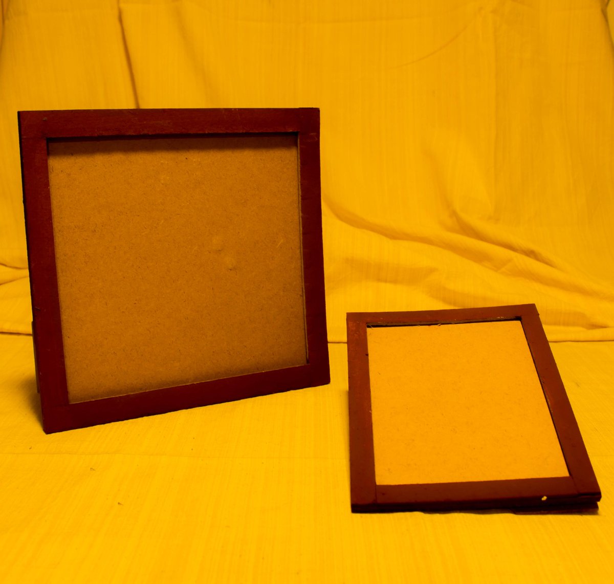 ragikanasanthe's tweet photo. Paper Mache and hand painted crafts like Frames, Pen Stands, Handmade NoteBooks, olden days index books from #AksharaPrinters will be introduced at @ragikanasanthe - #ರಾಗಿಕಣ from this week
#RagiKana
#handCrafting #penstands #photoframes #dairy #paperMache
#Handmade #NoteBooks 1/2 https://t.co/ew4R9pVI5h