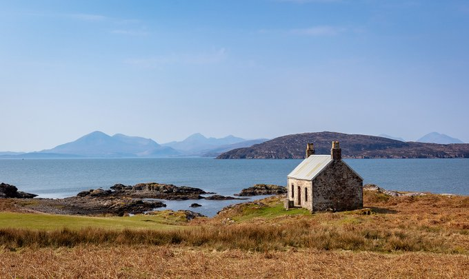 JanetChristie2's tweet photo. In tomorrow's @thescotsman photographer Quintin Lake, who walked the entire UK coastline for his book and exhibition, The Perimeter, tells me why Scotland was the best part #RediscoverScotland https://t.co/K6NsDNZWCq
