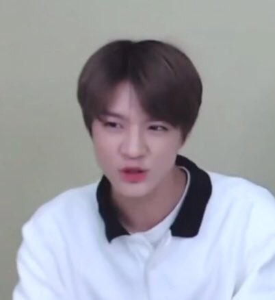 :มะวานเค้าเหนพิเจนปัยกะหนุ่มทิไหนน้า กะนุ้งกะนิ้งกุ้งกิ้งๆๆ ยั่งกะแฟน
:แฟนเฟินไร ก่ไอเจมไง 
:จิงอะ เค้าน่ะเหนพิเจมมองตัวตาเปนประกายวิบวับเมิ่ลเค้าตอนทิเหนมุกะทะเรย
:มั่วละก่เพื่อนกัน ตาบอดป่ะอ้วน
:เคๆๆ เพิ่นก่เพิ่น แต่จับมือกันมั่ยปล่อยเรยสงสัยกัวพิเจนหลงทางมั้ง
: !!!!