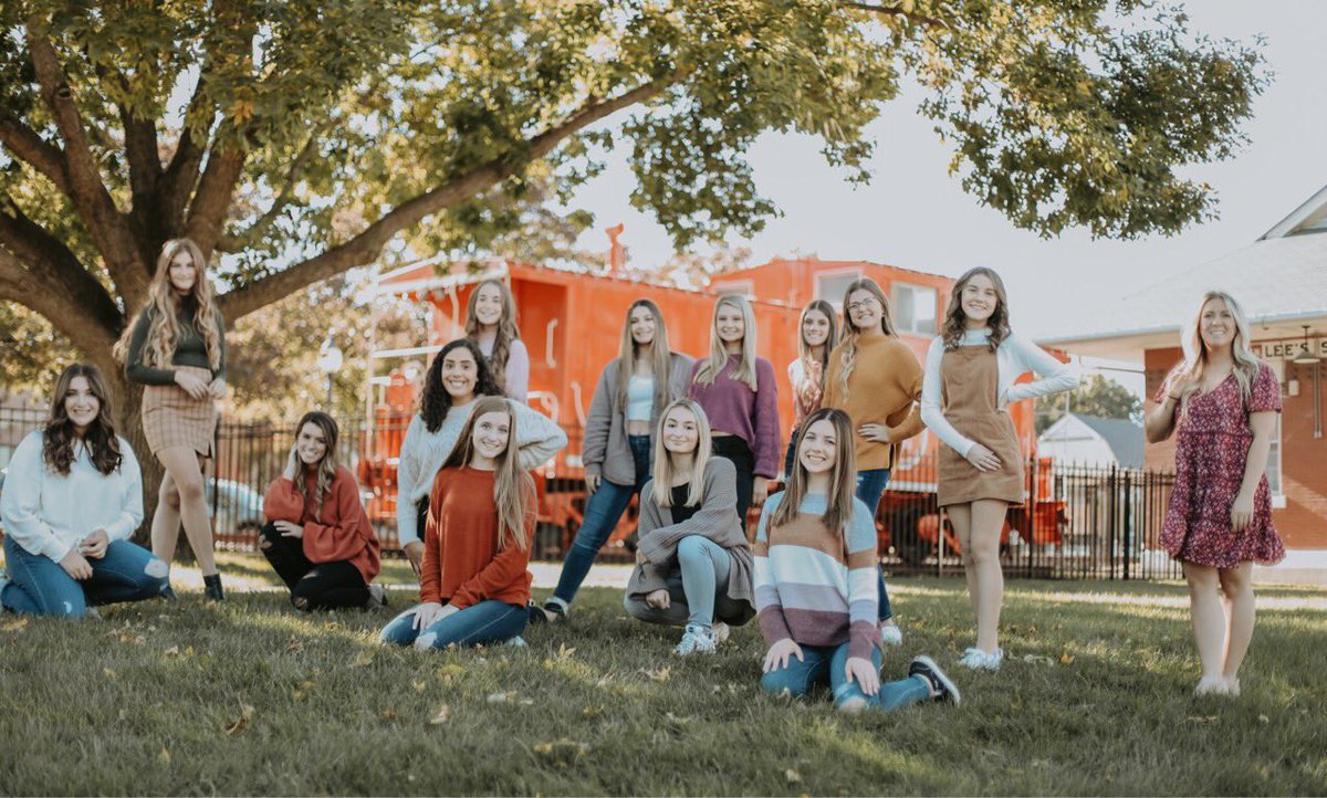 Interested in being apart of Grain Valley Dance team?! Tryouts for the 2021-22 team are April 19th-23rd. Fill out link in bio! 🎊🎊🎊

forms.gle/QtmXmurkko3hUY…