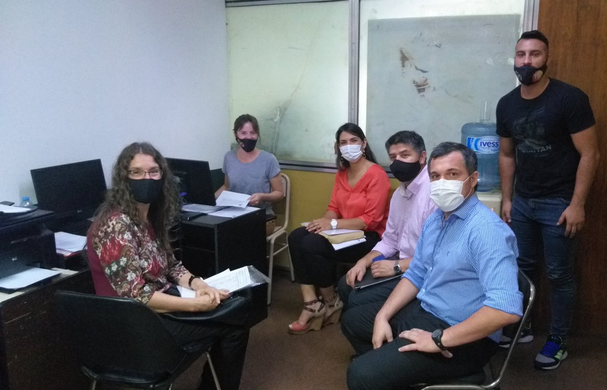 #Hoy en la <a href="/DirEdSup_Mnes/">DirEdSup MISIONES</a> <a href="/jalbertogalarza/">Juan Alberto Galarza</a> recibimos a la nueva Rectora de la ENS N° 3 Romina Holc; y los viceD Ana M Heck y  Martín Solís, donde nos pusimos a disposición en la realización de un trabajo articulado y colaborativo.
Siempre junto al colega <a href="/grillo141/">Ruben Dario</a>
<a href="/cjdechat/">Christian Dechat</a>