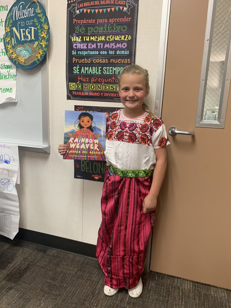 csalinaRPE's tweet photo. An amazing book with so many amazing lessons! #GuatemalanCulture #Plot #StrongCharacter #EconomicsLesson #EspaΓ±ol #TheEnvironment #RainbowWeaver @HumbleISD_PFE https://t.co/TNgttbNrd4