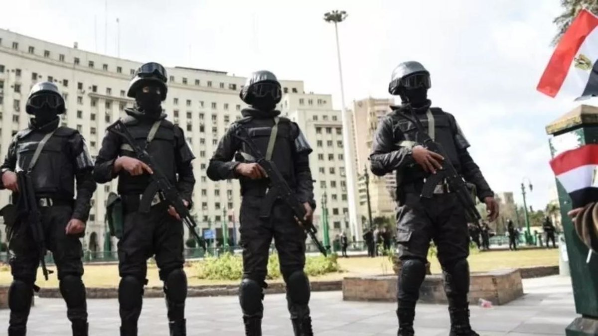 مصر السجن المؤبد بحق القائم بأعمال المرشد العام للإخوان المسلمين محمود عزت