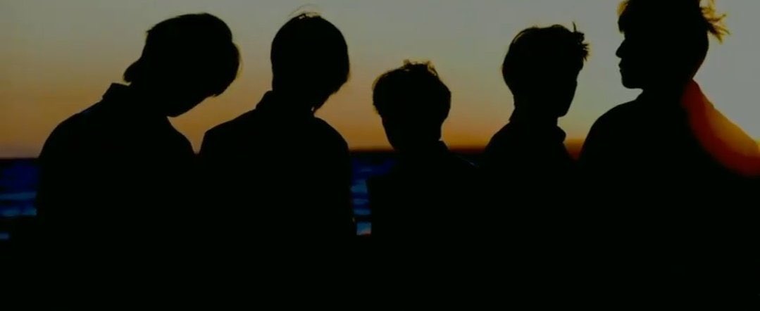 DAYS6SUNGJIN's tweet photo. Happy mencive 10 moons. Yok bisa yok. https://t.co/4ikJP4EDGY