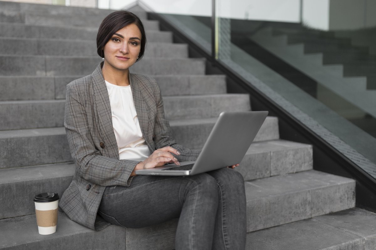 CarmenSDI's tweet photo. I always tell aspiring entrepreneurs that they need to make sure they're financially prepared when they plan to start a business. This article has great tips to organize and self-finance while you have access to funding--> https://t.co/k8ubYCxKAV #entrepreneurs #startuptips https://t.co/GPX5KmAERV