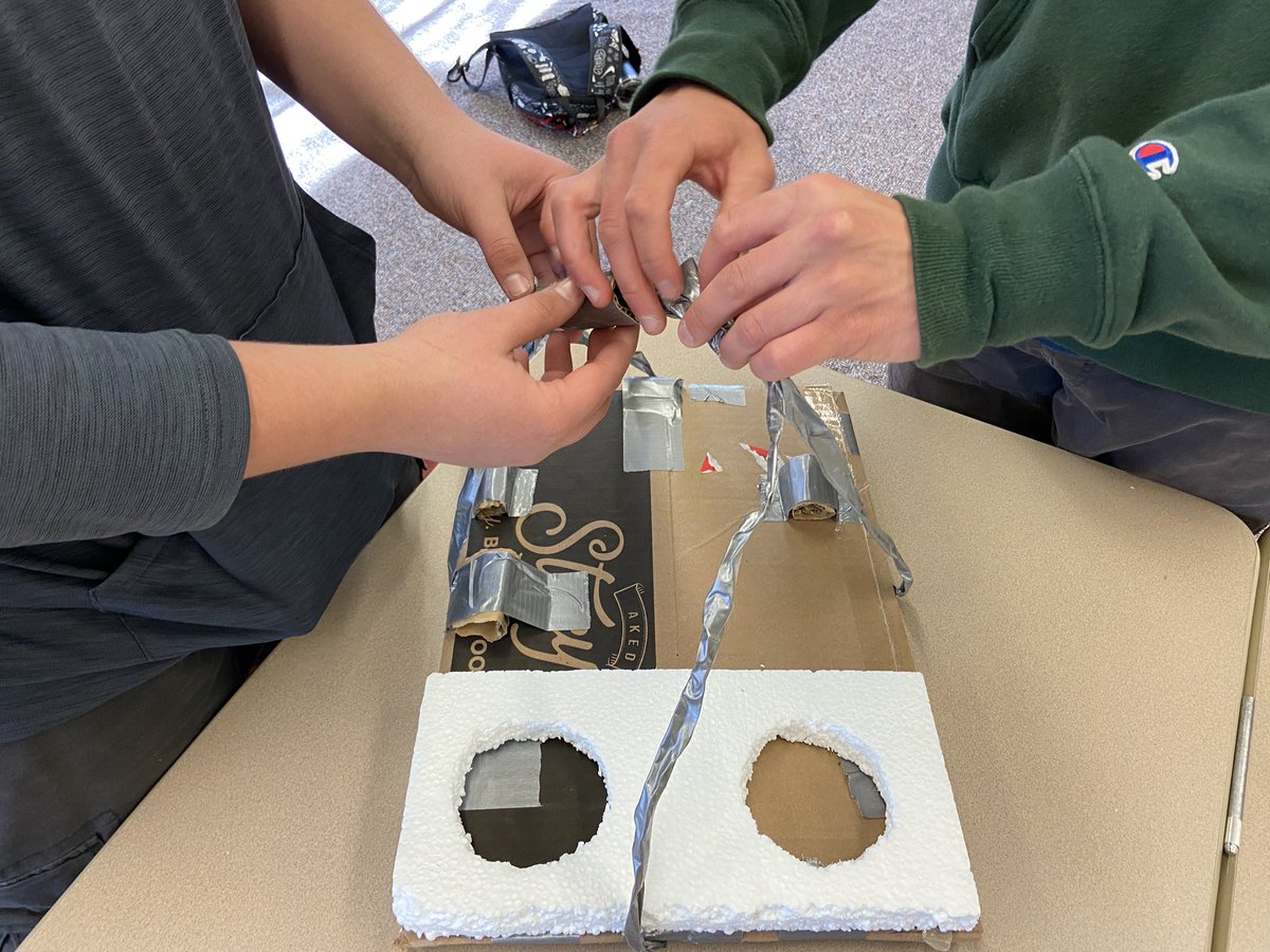 Jonathan_Schwab's tweet image. Students working on their prototypes for their fix partners. @NHSHuskies #fixed #fixperts #designthinking #Entrepreneurship #edchat