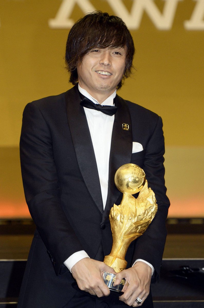 As if that wasn't enough, Endō then led Gamba to a clean sweep of J.League, Emperor's Cup and League Cup the next season.For his efforts Endō was named J.League MVP for the second time in his career, at the age of 34. 
