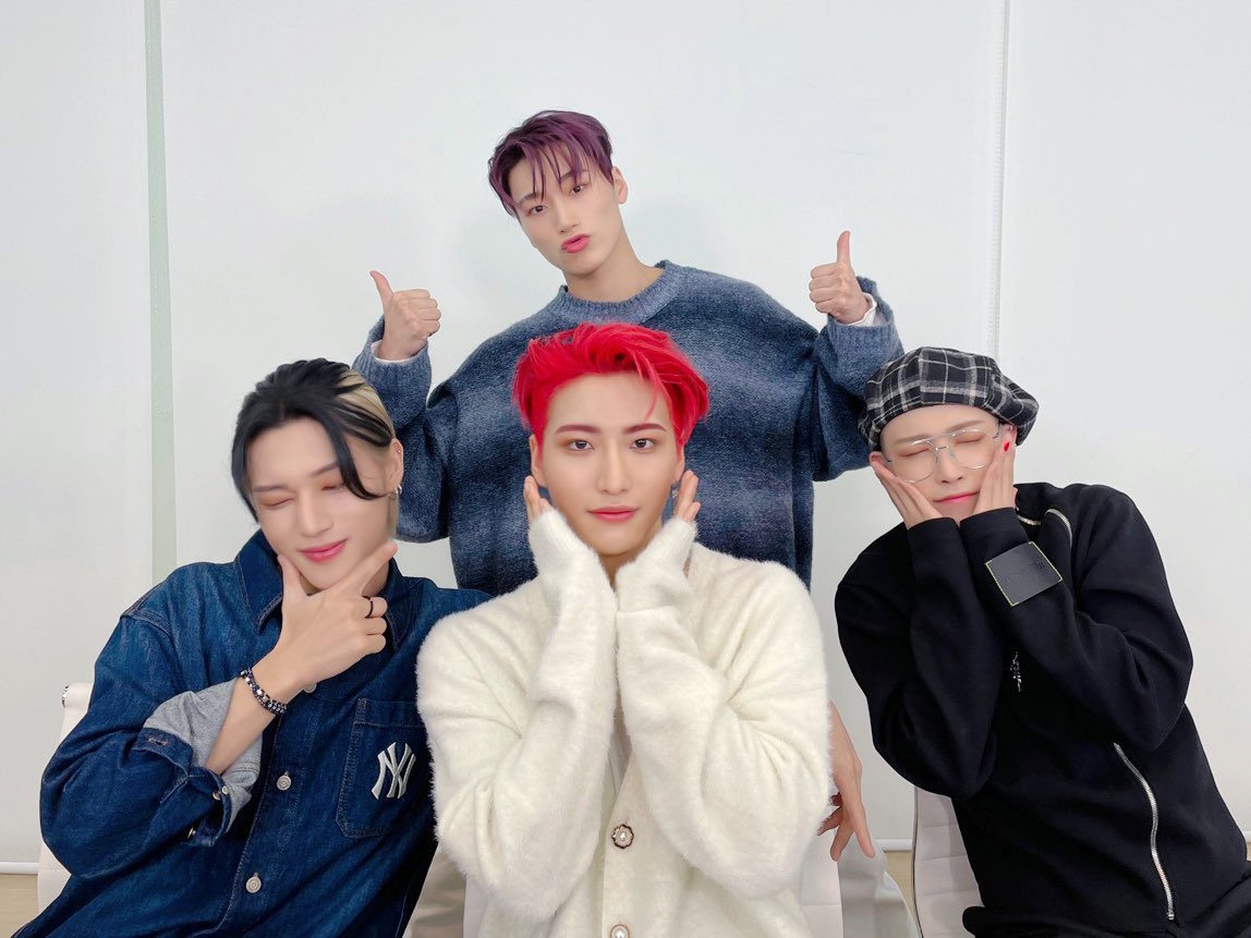 ATEEZofficial's tweet photo. [📷] TODAY ATEEZ
⠀
오늘 같이 따뜻한 날씨와 잘 어울리는 에이티니랑
함께 금요일을 보낼 수 있어 1117% 행복해요💓
⠀
#TODAY_ATEEZ #ATEEZ #에이티즈 https://t.co/agLFpPPSkb