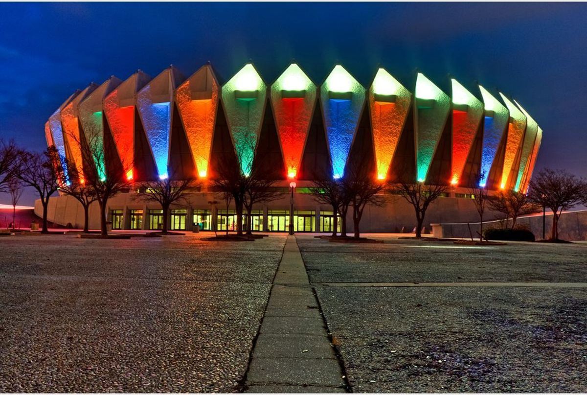 38 years ago today <a href="/GratefulDead/">Grateful Dead</a> opened their Spring Tour of 1983 with a show at the Hampton Coliseum.