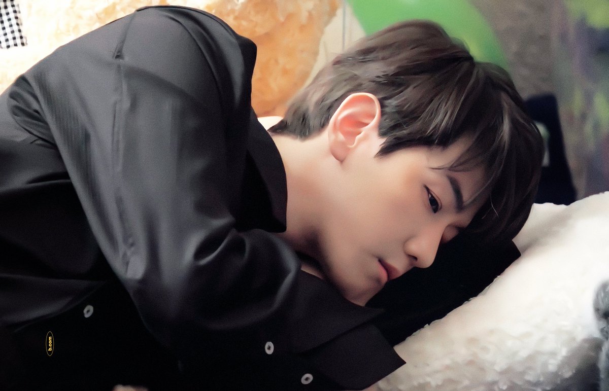 56bcom's tweet image. #백현 
blog.kakaocdn.net/dn/bxDHgk/btq2…
blog.kakaocdn.net/dn/bw2J4X/btq2…