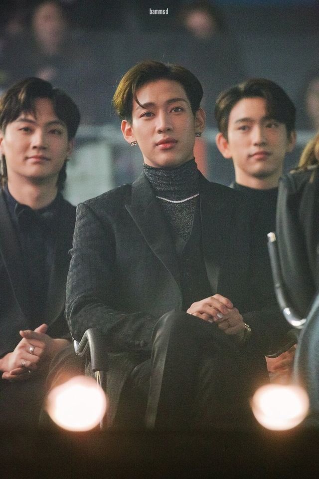 littlejumbaby's tweet photo. พ่อกะแม่มาคุม https://t.co/wbAl5bqSYd