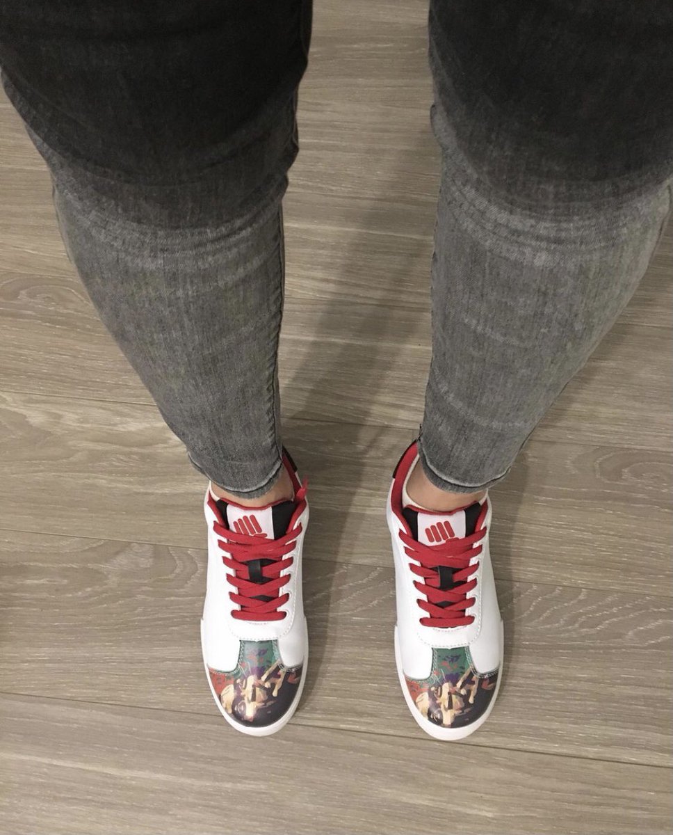 This collection was designed in respect of an African Icon Fela Anikulapo Kuti. We do not only have him in our heart, but also on our shoes.