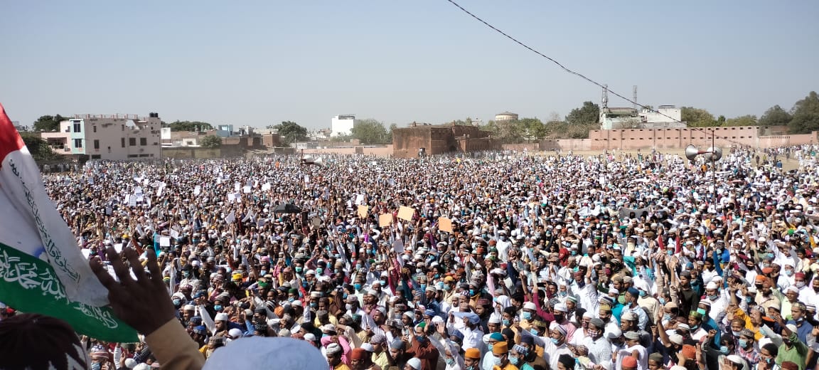 SHBarelwi's tweet photo. Bareilly Shareef.
#ArrestNarsinghanand https://t.co/FDAkpGTlYl