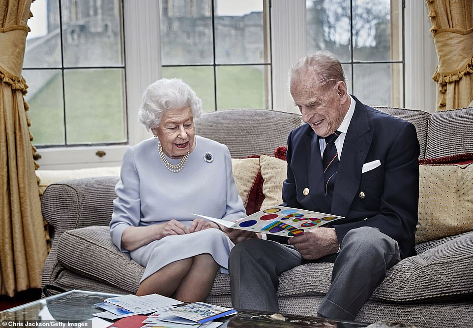 The Duke of Edinburgh spent his final days at Windsor Castle with his wife, who he lovingly called Lilibet  https://trib.al/rRJgk1k 