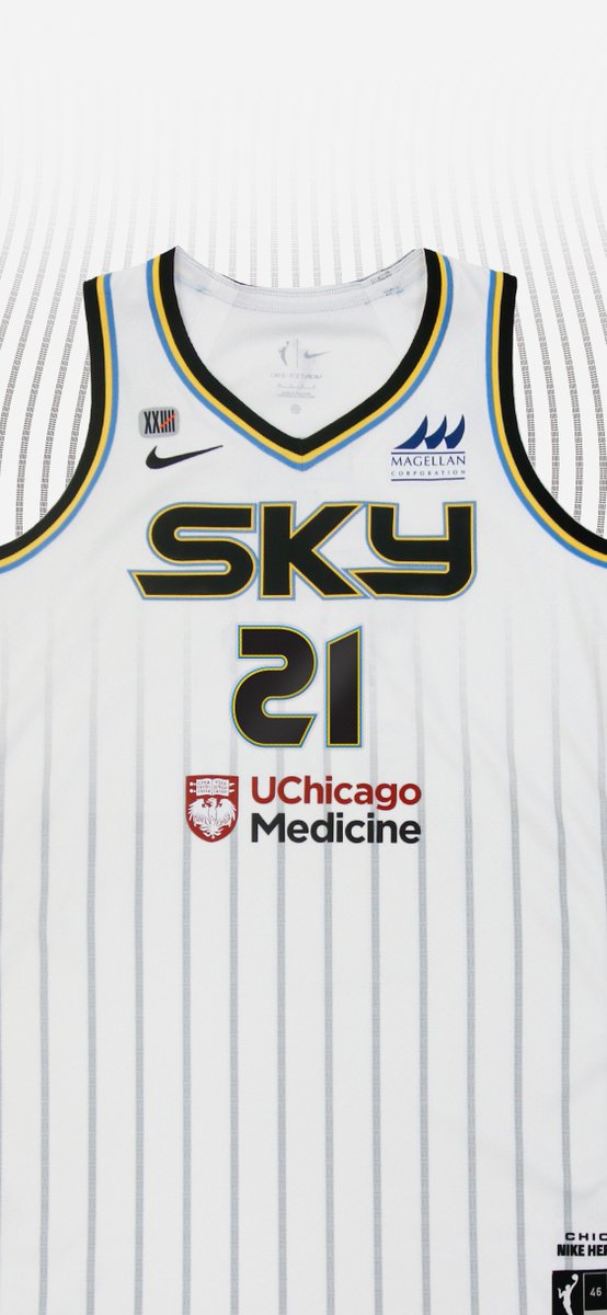 Chicago Sky - Need to update that old phone wallpaper? 📲